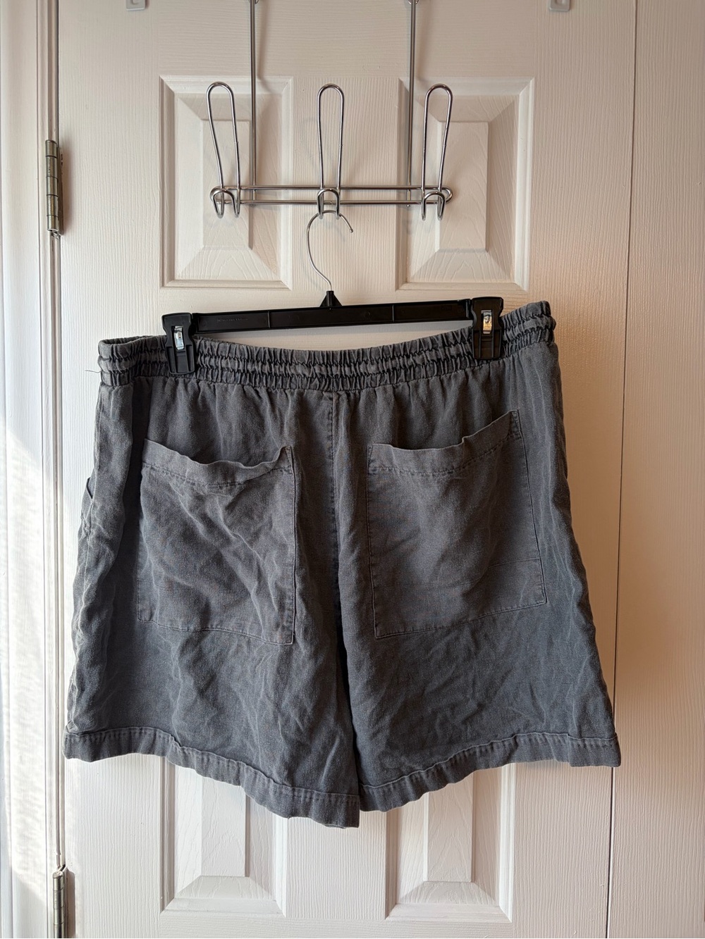 Universal Thread Women's Drawstring Shorts in Charcoal Gray - Picture 2 of 4